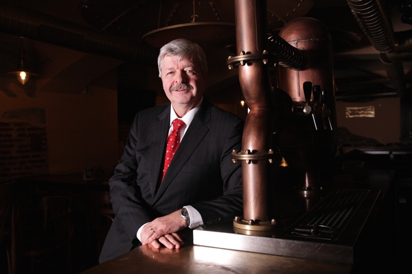 Gary Whitlie, Presedinte Ursus Breweries - Un gentleman la curtea berarilor