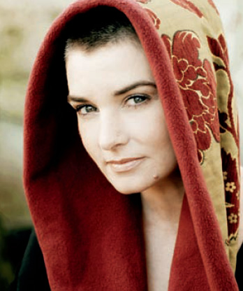 Sinead O'Connor ne onoreaza