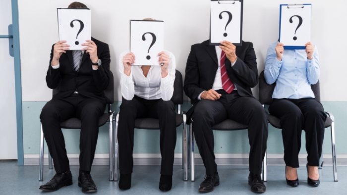 Întrebări pe care NU trebuie să le adresezi niciodată la finalul unui interviu de angajare