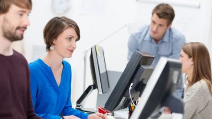 4.500 de locuri de muncă, valabile pentru specialiştii din IT