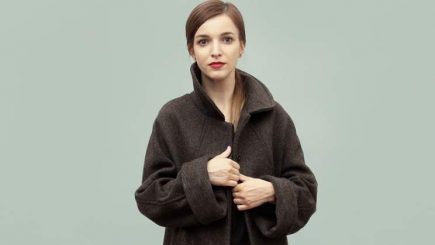 A lăsat Franţa pentru a pune bazele unui atelier de creaţie vestimentară în România şi acum o îmbracă pe Carmen Iohannis