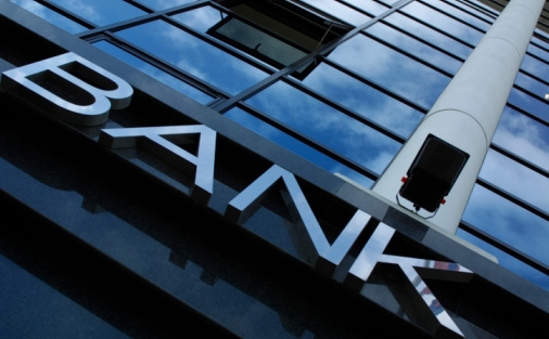 Bugetarii au credite la banci de aproape cinci miliarde de euro