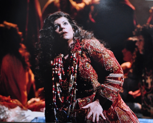 Mezzo-soprana Marianne Cornetti în spectacol extraordinar de Crăciun, la Opera Naţională Bucureşti