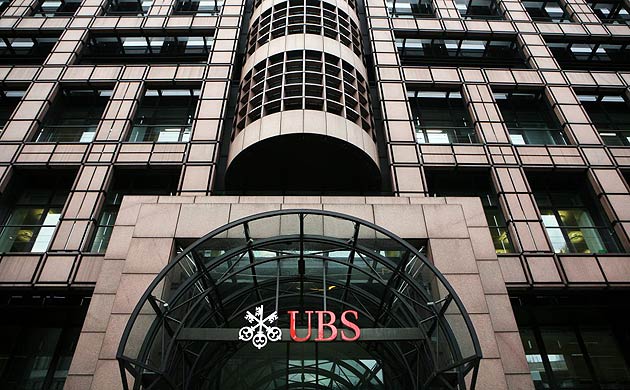 UBS renunţă la 3 500 de angajaţi până în 2013