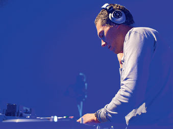 DJ Tiesto revine in Romania