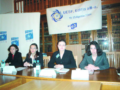 Forumul  Stiintific pentru o Europa Unita - editia 2004