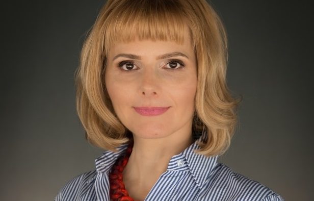 Adina Ionescu este noul Director Executiv de Comunicare  al Grupului Renault România