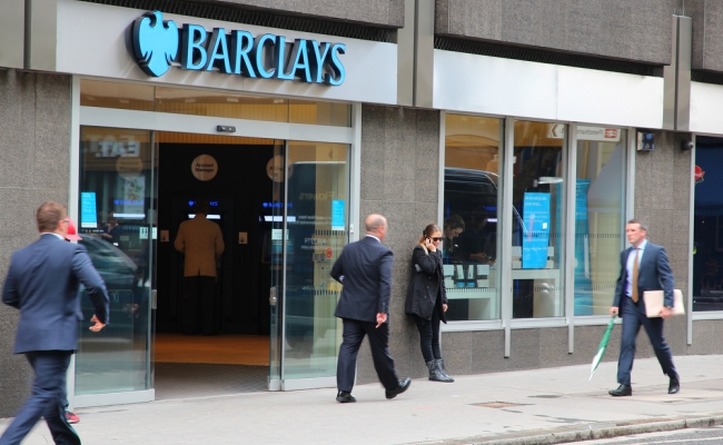Barclays va reduce 7.000 locuri de muncă