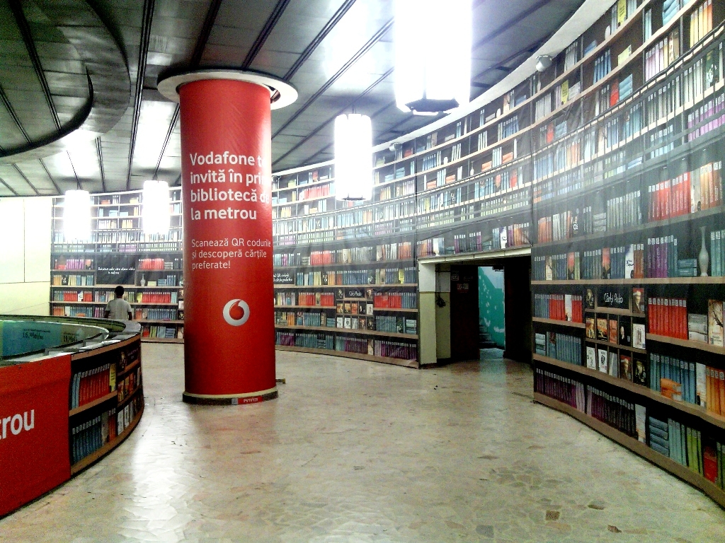 Se lansează prima bibliotecă digitală de la metrou din România