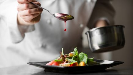 Proprietarul Le Bistrot Francais vrea afaceri de 1 mil. euro din gastronomie pentru „epicurieni”