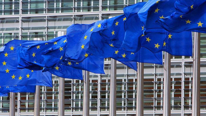 Premieră: Comisia Europeană a declanşat procedura de activare a articolului 7 al Tratatului UE