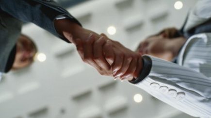China intră în capitalul băncii italiene Mediobanca