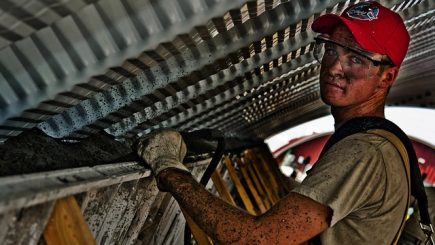 Deficit acut de muncitori într-un sector al economiei româneşti: Căutăm o soluție să aducem oameni din afară