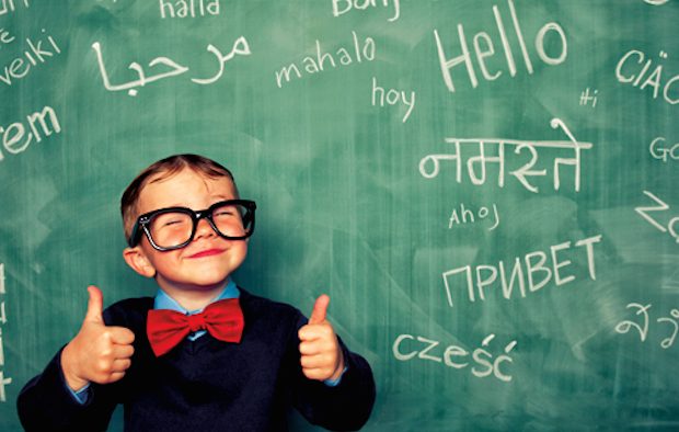 Avantajele copiilor care cresc în medii multilingvistice