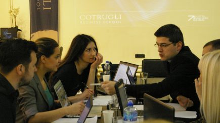 Cotrugli Business School pune la bătaie 12 burse MBA
