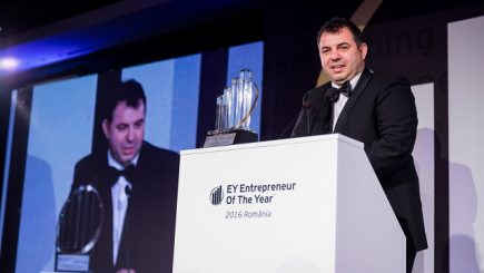 Cristian Covaciu, inginerul care conduce fabrica cu cel mai mare grad de robotizare din România