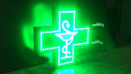 Cea mai veche companie farmaceutică din India vine în România și distribuie medicamente gratuite celor lipsiți de posibilități