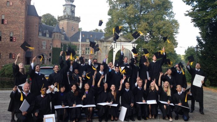Universitățile olandeze își caută studenți printre români