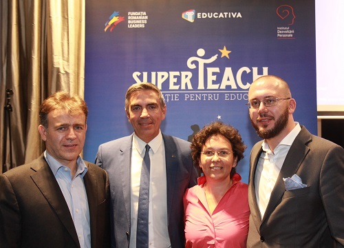 Sistemul de învăţământ demotivează profesorii din România: Program de mentorat pentru dascăli