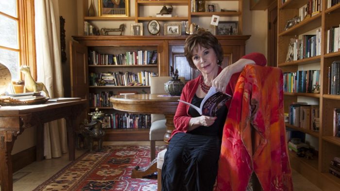 Despre cauze și subiecte neabordate, cu Isabel Allende, femeia care și-a revoluționat viața