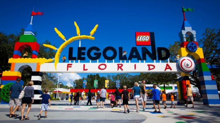 Job de vis în SUA: constructor pentru Legoland