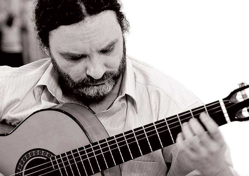 Folía De España - recital Maxim Belciug la Institutul Cervantes în deschiderea stagiunii Viva la Guitarra