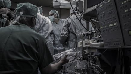 Un medic român, bursier în cel mai prestigios program de la Stanford