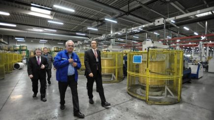 140 de noi locuri de muncă la fabrica de cord metalic din Zalău