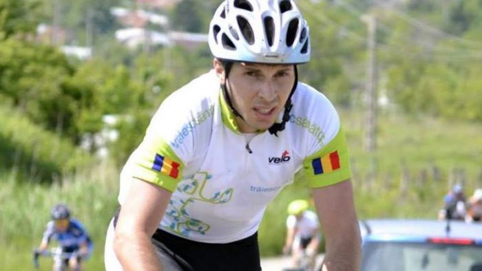 Primul român care participă la competiția internațională Ironman, triatlonistul Mihai Baractaru, la start