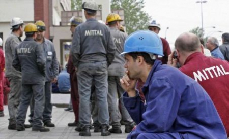 ArcelorMittal Galaţi iniţiază noi programe de plecări voluntare ale angajaţilor