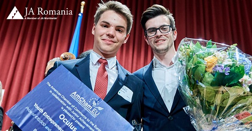 Elevii români care au câştigat finanţare de 10.000 de euro de la AmCham pentru ochelarii inteligenţi pentru nevăzători