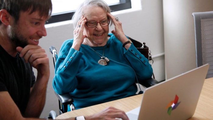 La 97 de ani, și-a dorit să vadă campusul Google și l-a văzut