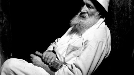 Expoziție de fotografie – Brâncuși. Forme în alb și negru la MNAR