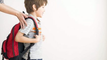 Nu lăsa școala să îți strice relația cu copilul tău! Cum se traduc notele mari în (ne)reușitele vieții de adult
