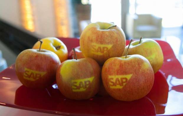 Apple se aliază cu SAP, ca să intre puternic în companii