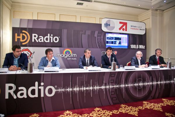 One FM, primul post de radio din România cu transmisie exclusiv digitală