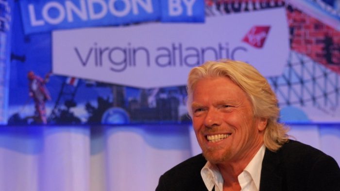 Richard Branson, de la elevul care a abandonat şcoala la 15 ani, la miliardarul excentric de azi