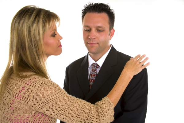 Relaţiile amoroase la locul de muncă. Sunt sau nu imorale?