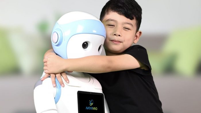 Educație: Robotul, cel mai bun prieten al copilului japonez