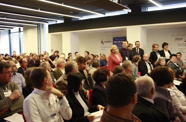 Peste 150 de antreprenori și angajați cheie din companii au participat la „IMM Restart ” Târgu Mureș: