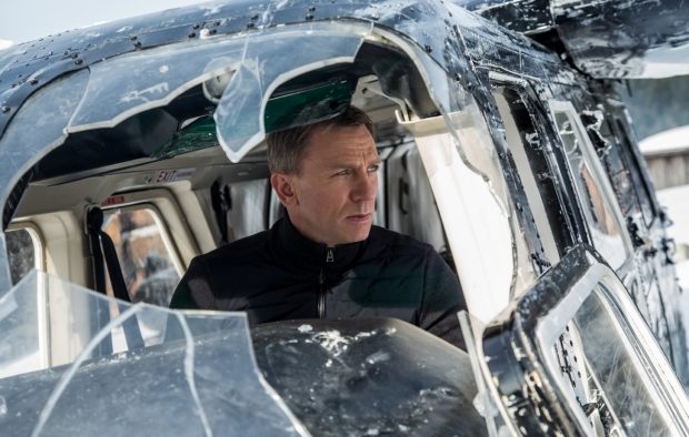 Câștigătorul invitației duble la filmul „Spectre”