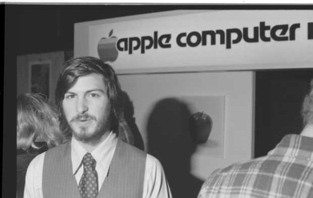 Confesiunea unei foste angajate Apple care a fost concediată de 5 ori de Steve Jobs