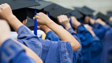 Peste 400 de joburi pentru absolvenții de MBA