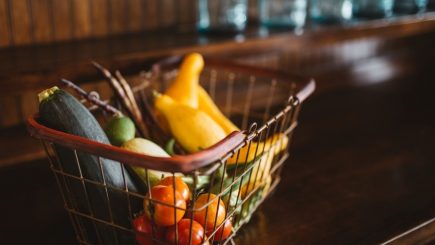 Legea cu 51% alimente locale, promulgată