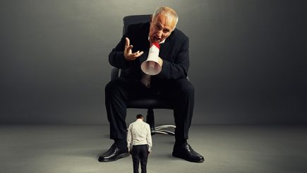 Cum salvăm țapul ispășitor din organizații?