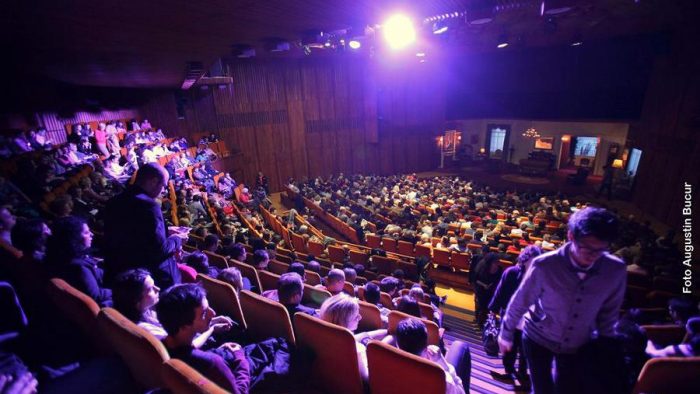 La Teatrul Național: Regenerarea lumii cu o incursiune în istoria tradițiilor românești