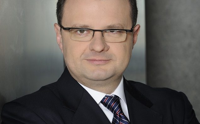 Tomasz Dąbrowski este reales CEO al Dentons Europe