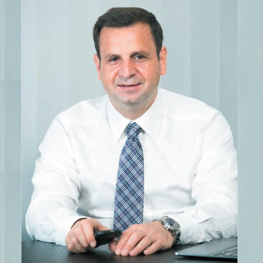 După 25 de ani în domeniul bancar din Turcia, CEO în România