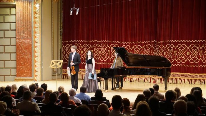 Concert: Volkhard Steude și pianista Cătălina Butcaru revin pe scenele din România