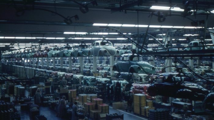 Volkswagen vrea să reducă programul de lucru în mai multe fabrici